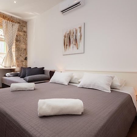 Lux Cindro Studio in Split Center Appartement Buitenkant foto